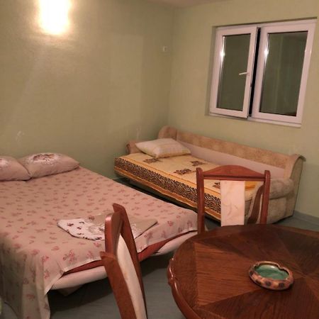 Leni Apartmani Dobre Vode Добра-Вода Экстерьер фото