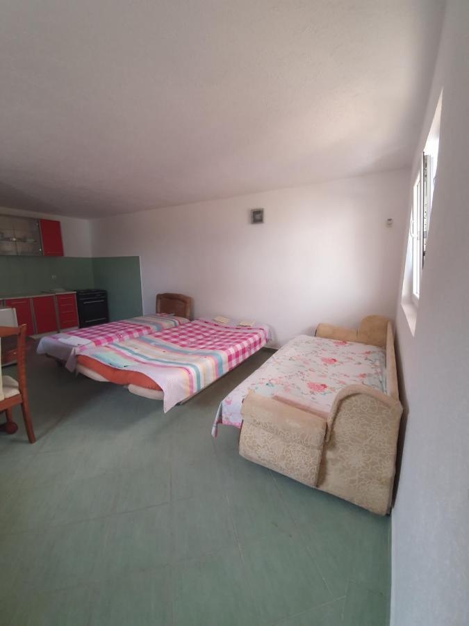 Leni Apartmani Dobre Vode Добра-Вода Экстерьер фото